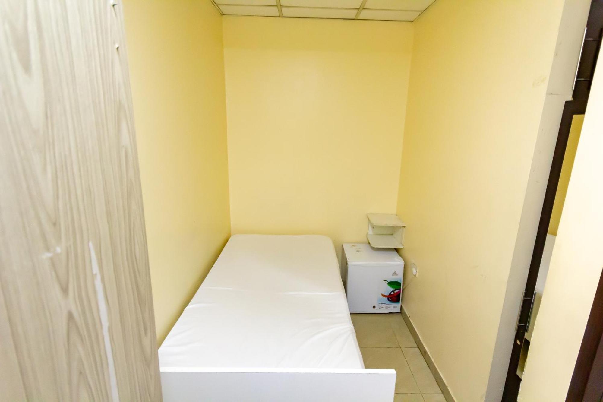 Small Budget Rooms For 'Girls' Only In Dubai, Marina Екстер'єр фото